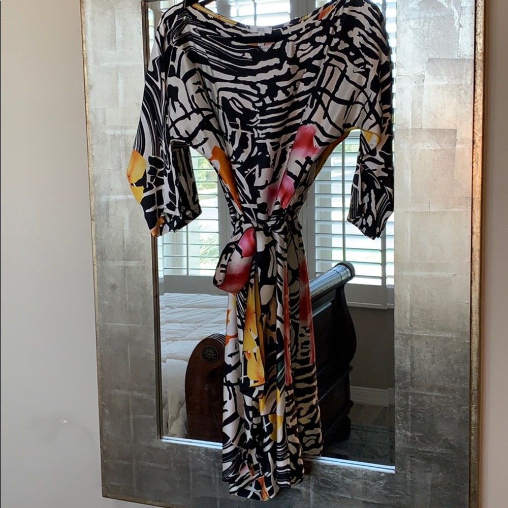 Dress - Picture 7 of 11